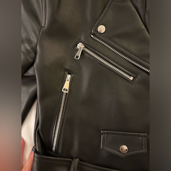 Faux leather coat with silver detailing - Picture 3 of 4
